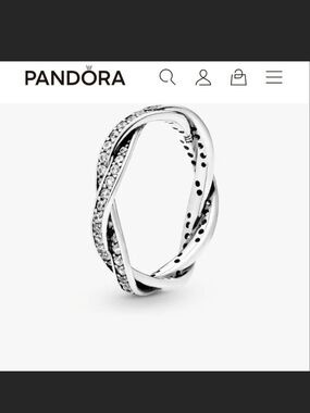 Pandora Sparkling Twisted Lines Ring